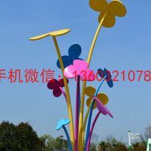 富蘭特(te)種繡花廠 匠心織(zhi)就錦繡，繡出花(hua)卉(hui)藝術的(de)靈魂(hun)